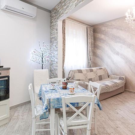 Da Crys & Symo Apartment Сан Ремо Екстериор снимка